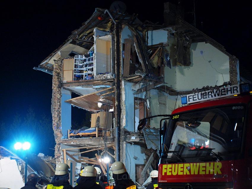 Hausexplosion Bruehl bei Koeln Pingsdorferstr P059.JPG